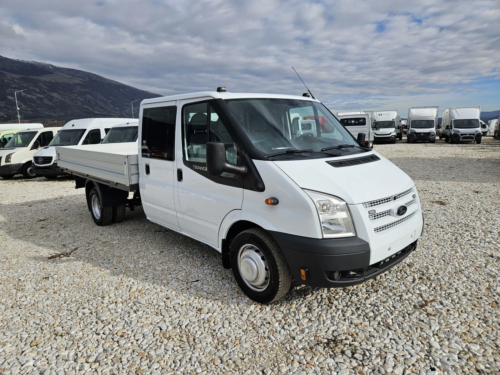 Ford Transit TDCi 6 местен - изображение 7