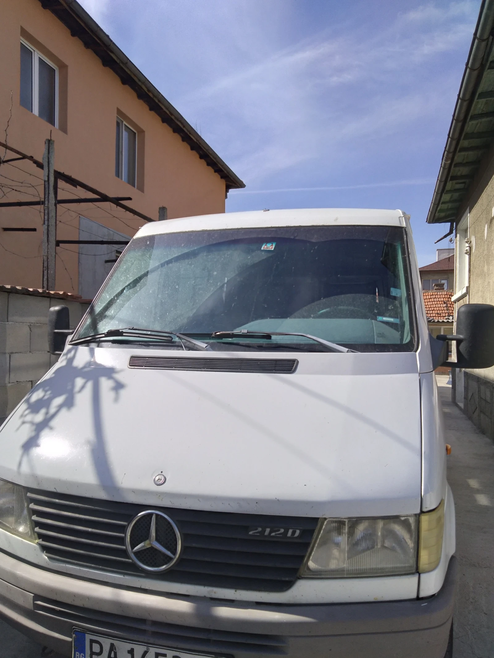 Mercedes-Benz Sprinter 212