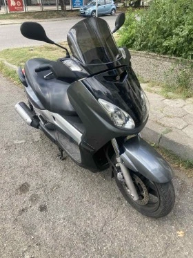     Yamaha X-max 250