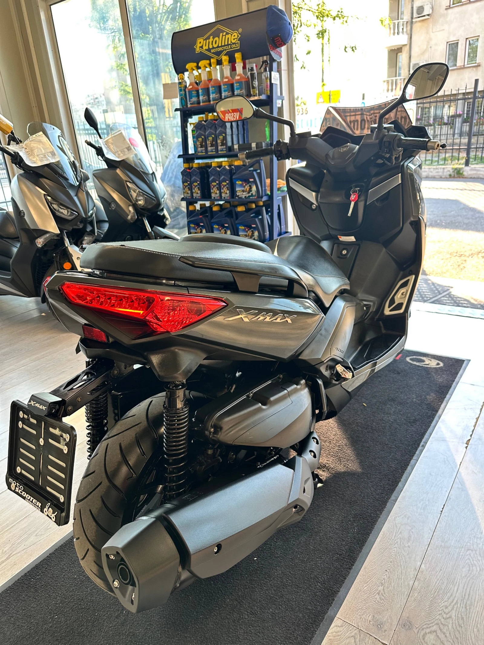 Yamaha X-max 400i ABS 04.2017г., снимка 7 - Мотоциклети и мототехника - 55192010