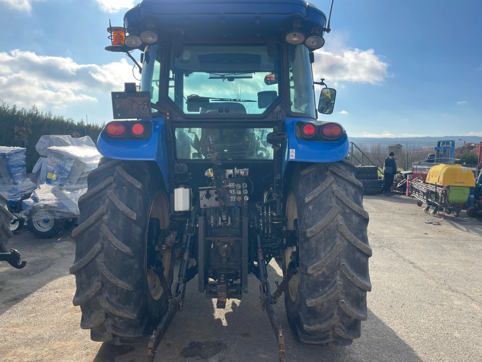Трактор New Holland T 5.105 - изображение 6