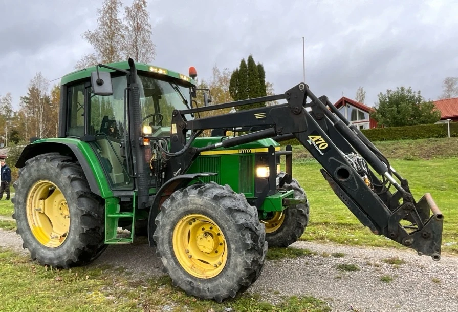 Трактор John Deere 6110, снимка 5 - Селскостопанска техника - 56304440