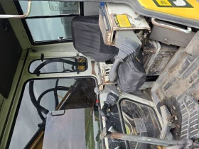  JCB 32  | Mobile.bg    4