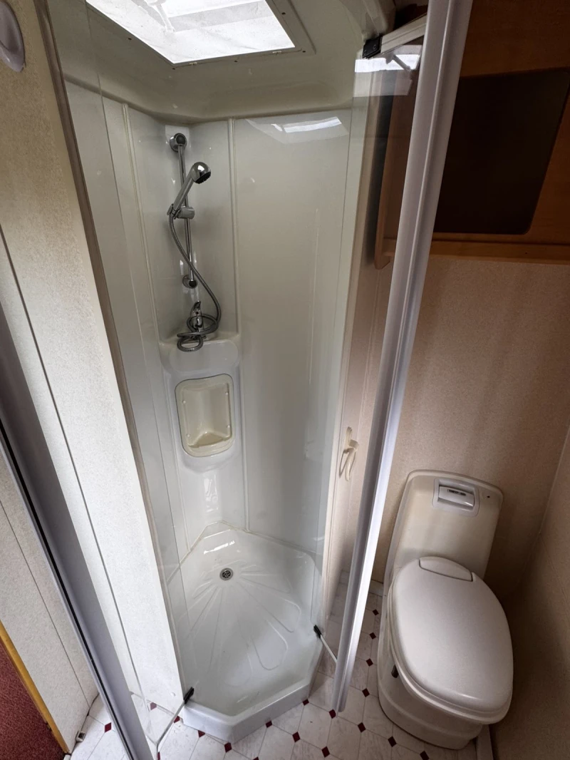 Каравана Bailey Ranger, снимка 2 - Каравани и кемпери - 51610514