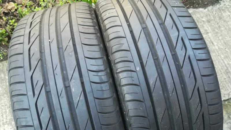 Гуми Летни 225/45R17, снимка 2 - Гуми и джанти - 26833991