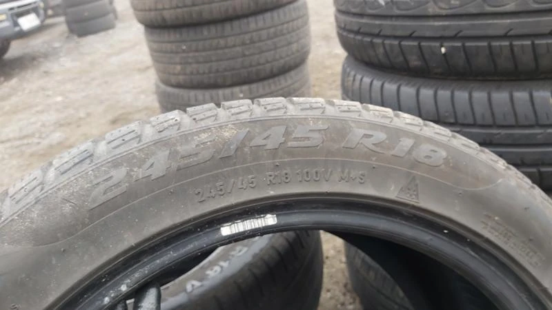 Гуми Зимни 245/45R18, снимка 6 - Гуми и джанти - 27564723