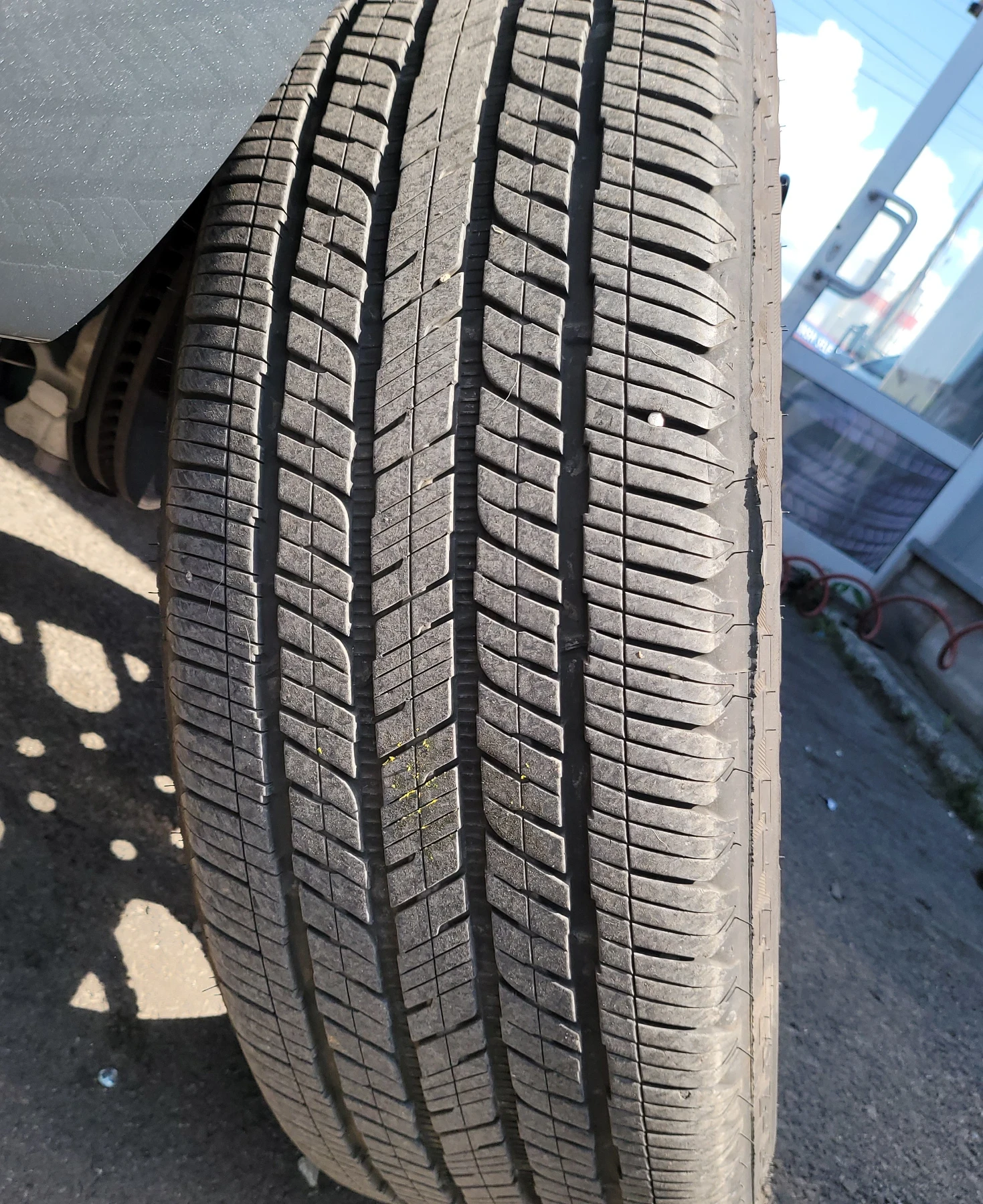 Гуми Всесезонни 265/50R22, снимка 5 - Гуми и джанти - 54838198