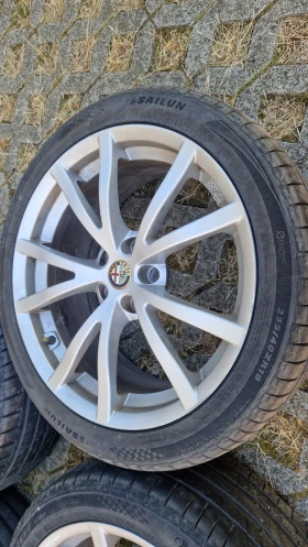 ���� � ������ 225/40R18 �� Alfa Romeo | Mobile.bg � ����� ������ 3