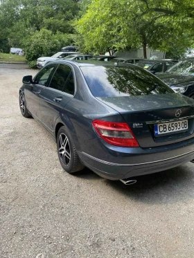 Mercedes-Benz 230, снимка 4