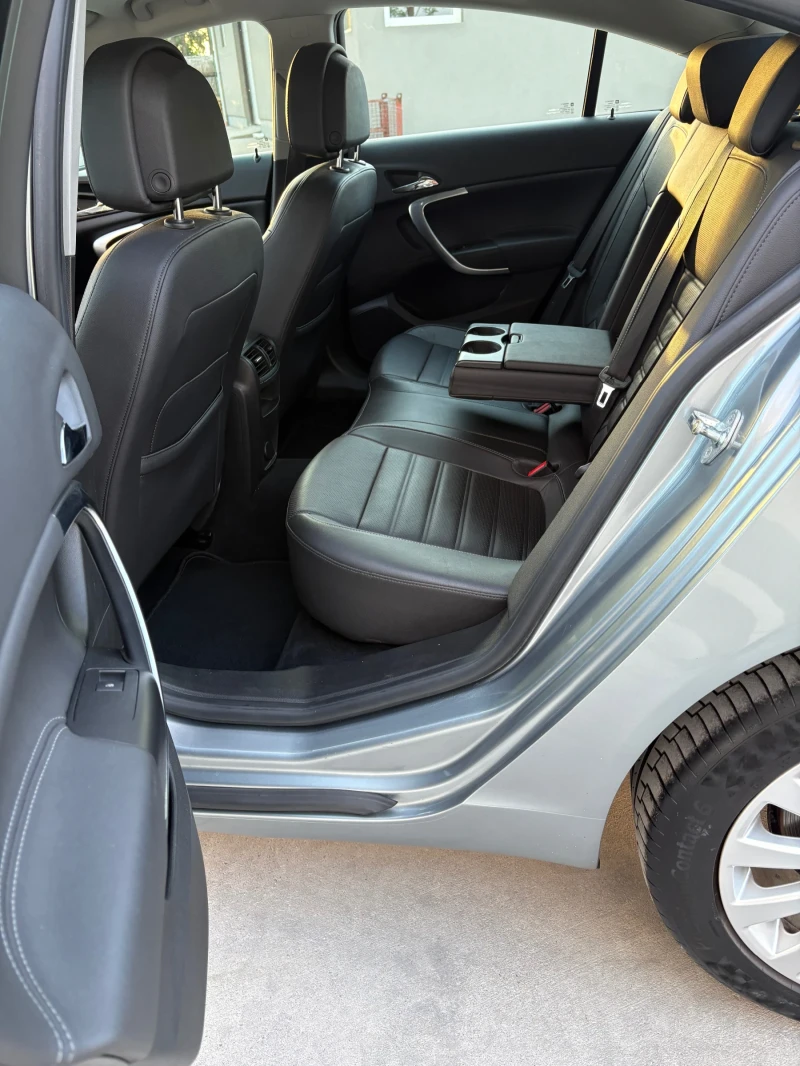 Opel Insignia Cosmo Automat 2.0 CDTI Full Extras Hatchback, снимка 13 - Автомобили и джипове - 50146189