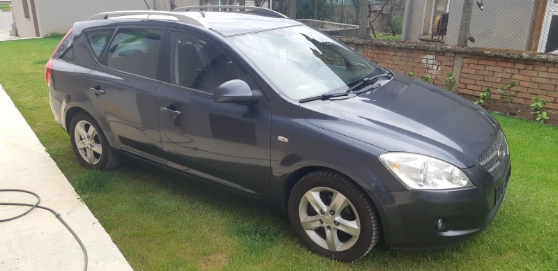 Kia Ceed 2.0 Бензин, снимка 4 - Автомобили и джипове - 52566642