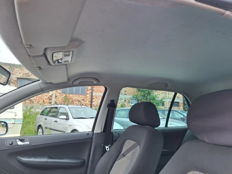 Skoda Fabia 1.4i klima, снимка 10 - Автомобили и джипове - 52079529