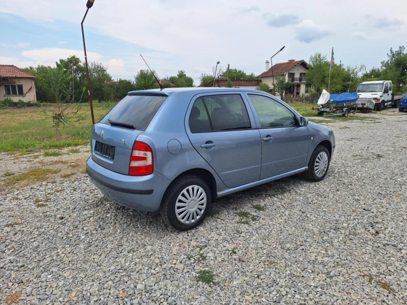 Skoda Fabia 1.4i klima, снимка 2 - Автомобили и джипове - 52079529