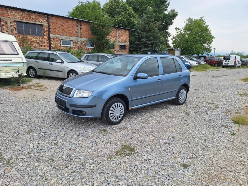 Skoda Fabia 1.4i klima, снимка 5 - Автомобили и джипове - 52079529