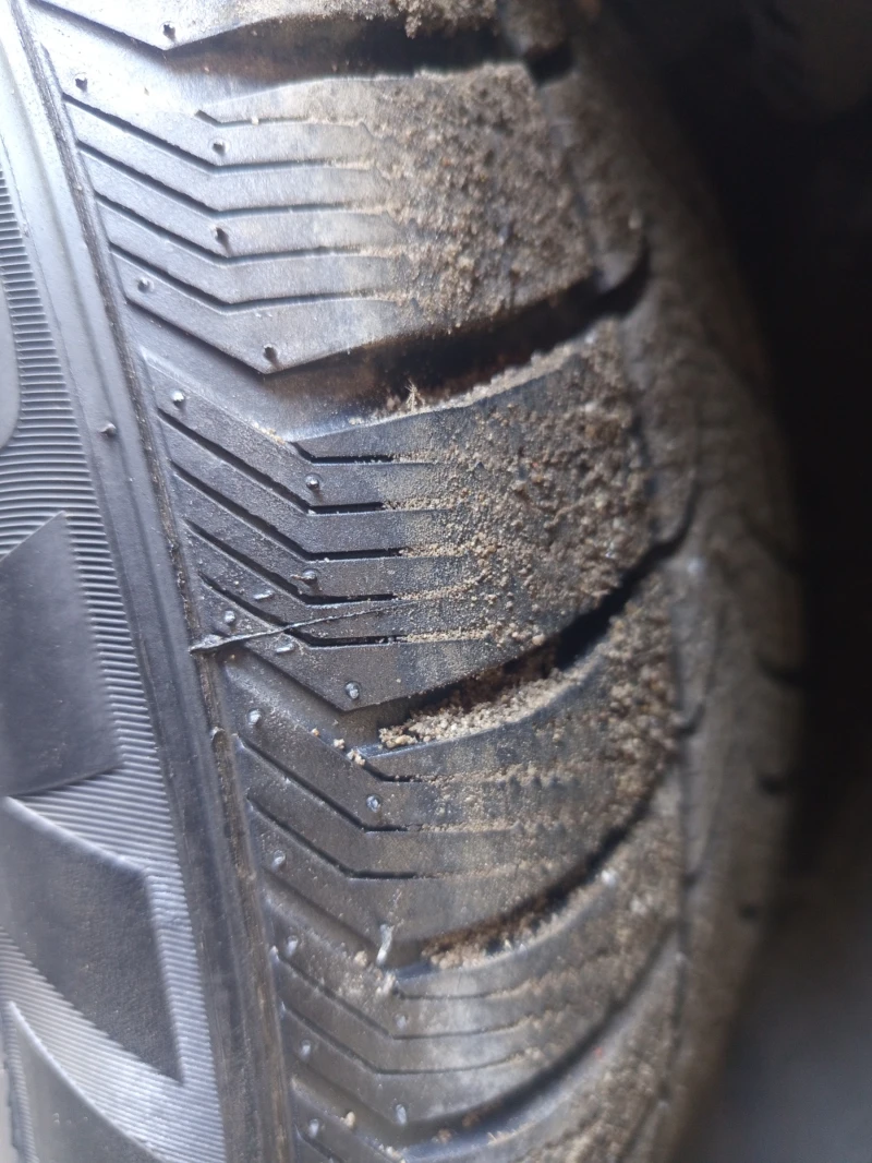 Honda Civic 1.8i Автоматик, снимка 14 - Автомобили и джипове - 53165724