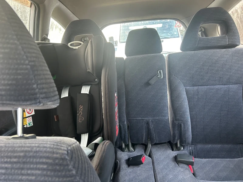 Honda Stream, снимка 11 - Автомобили и джипове - 53497767