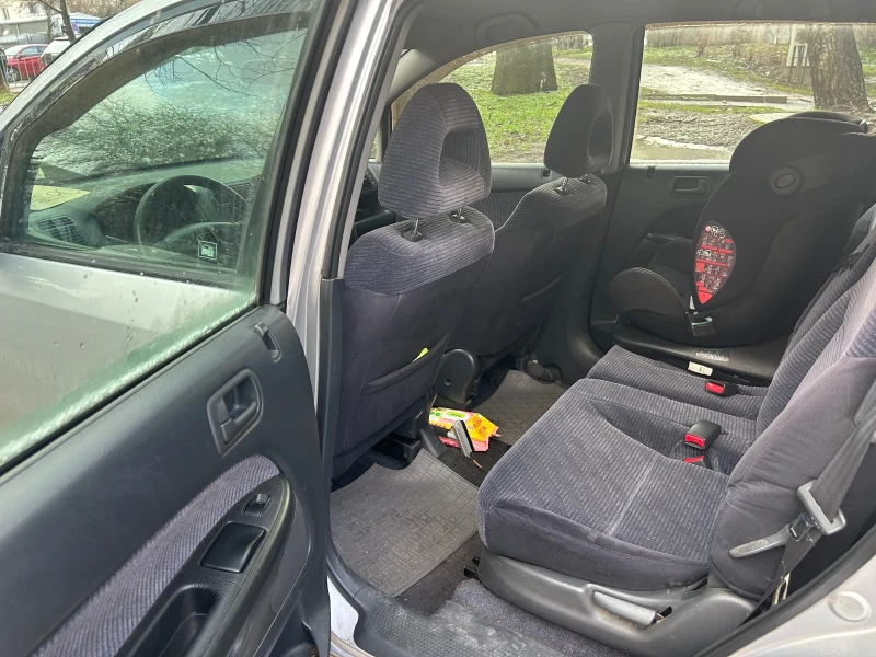 Honda Stream, снимка 13 - Автомобили и джипове - 53497767