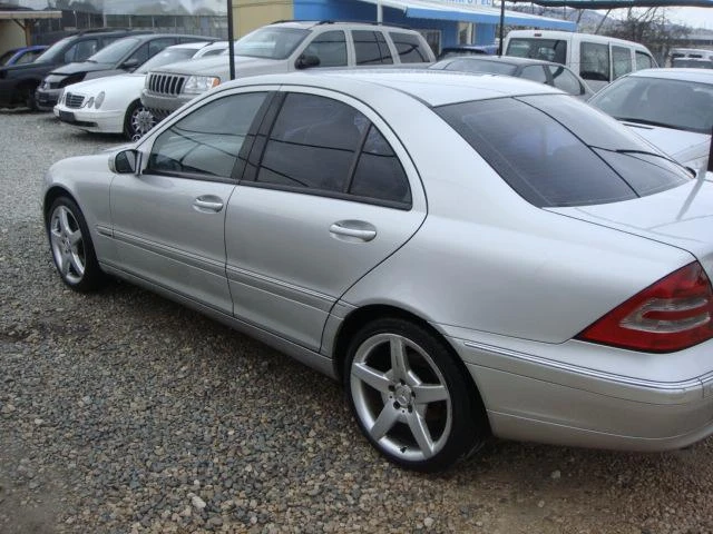 Mercedes-Benz C 220 CDI      4 БРОЯ, снимка 7 - Автомобили и джипове - 10184536