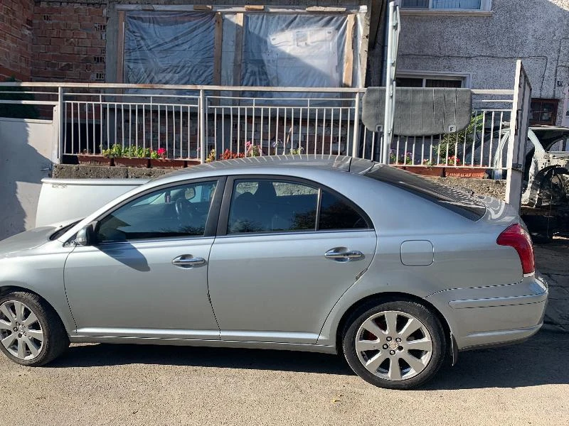 Toyota Avensis 2.0 D-4D 126кс. НА ЧАСТИ - изображение 2