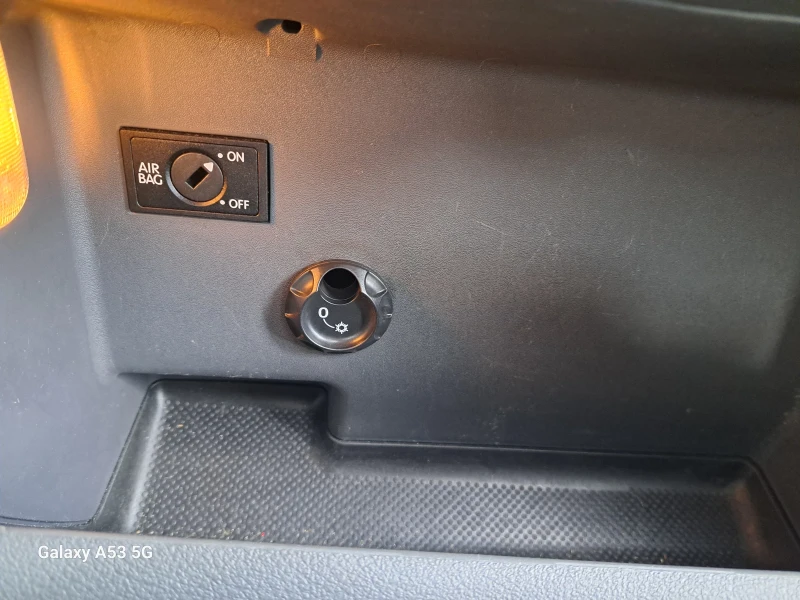 VW Touran 1, 4 tsi Eco fuel - 10900 лв. - 36646919 | Car24.bg