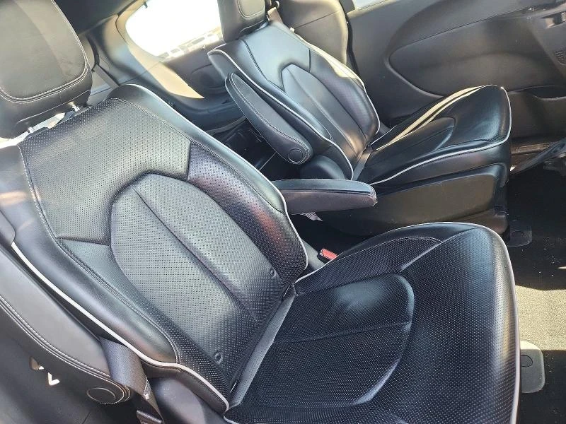 Chrysler Pacifica Plug-in hybrid Limited S, снимка 10 - Автомобили и джипове - 53715522