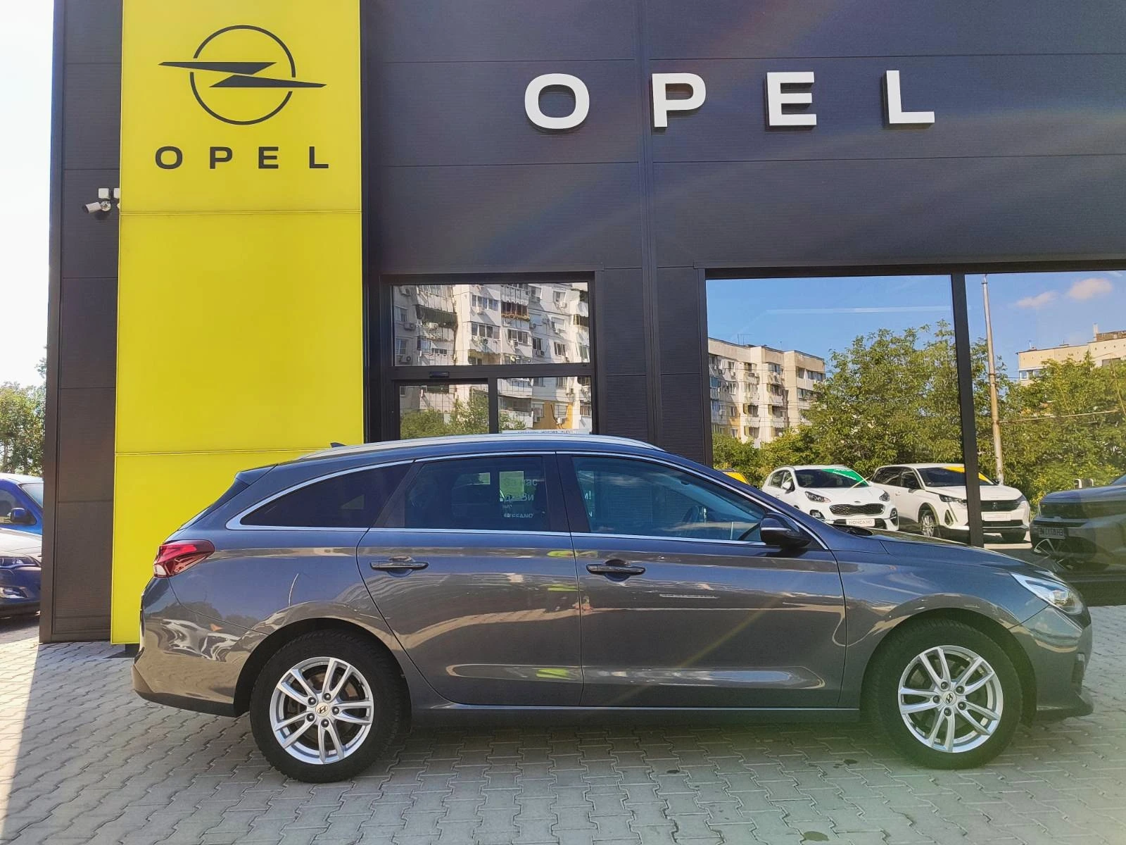 Hyundai I30 Kombi Style  1.6 CRDI (116hp) AT7 - изображение 4