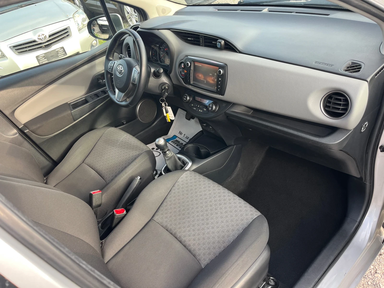 Toyota Yaris 1.4 D4D Euro6b - изображение 8