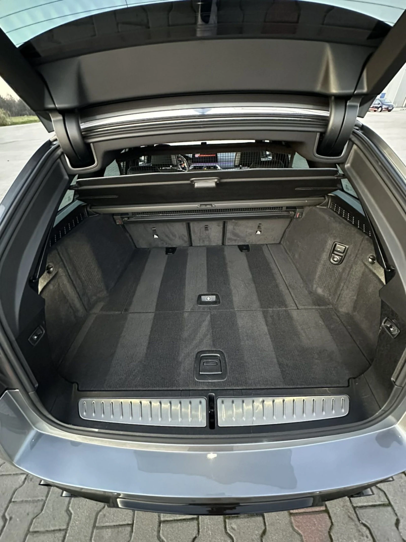 BMW 530 530D-Hybrid  M-Pack Face, снимка 11 - Автомобили и джипове - 52699719