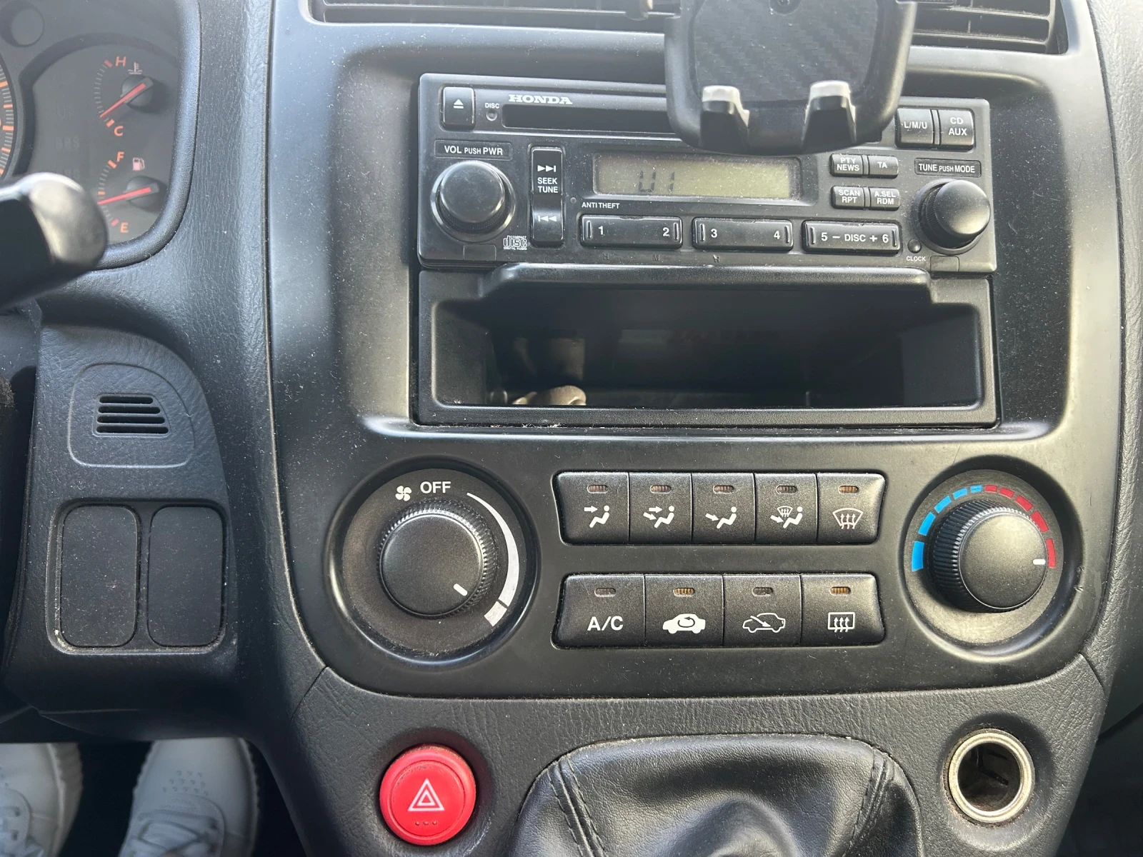 Honda Stream  - изображение 9