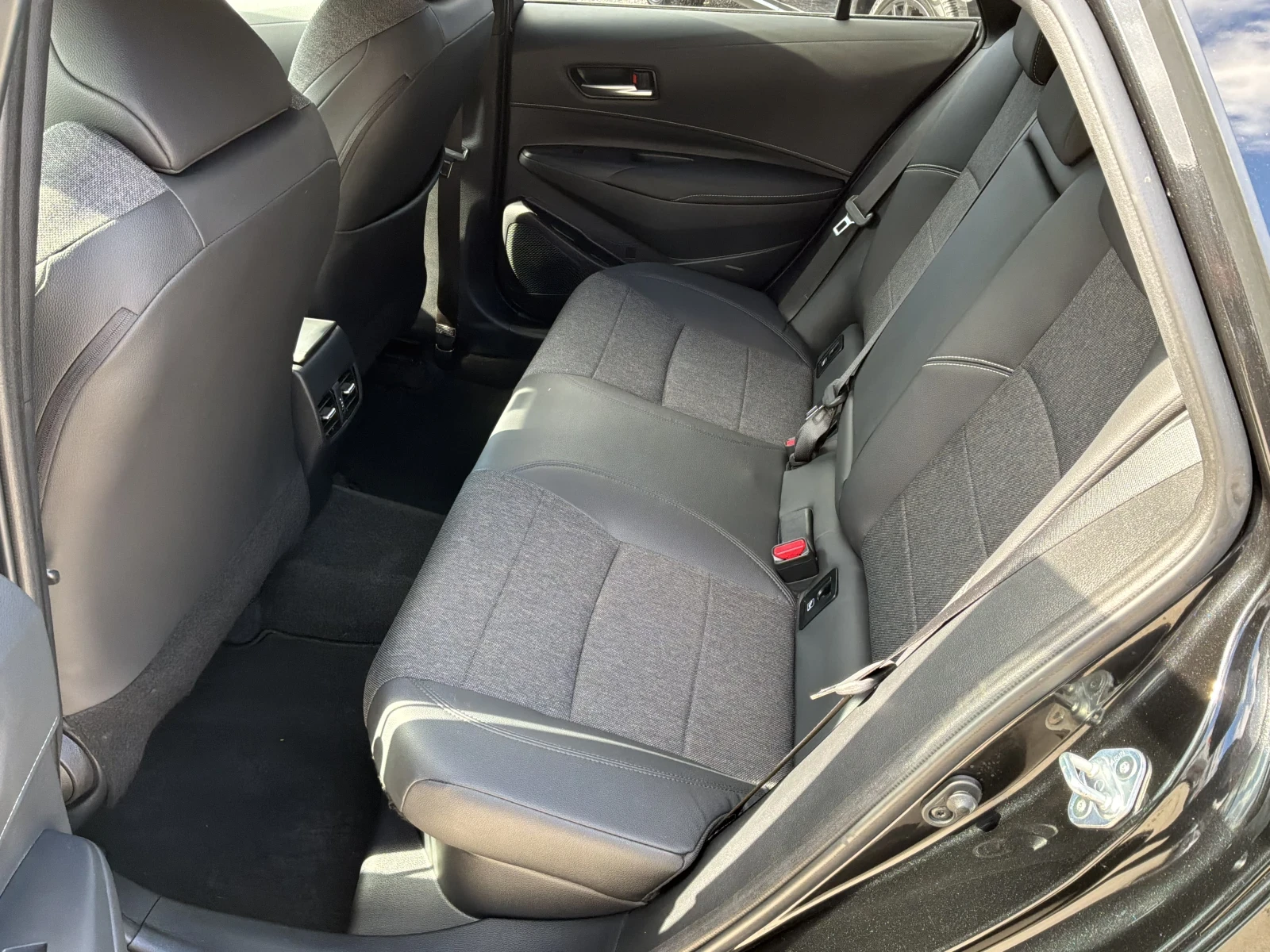 Toyota Corolla 1.8h.122k.�. Luxury � �������� 96000��. | Mobile.bg � ����������� 11