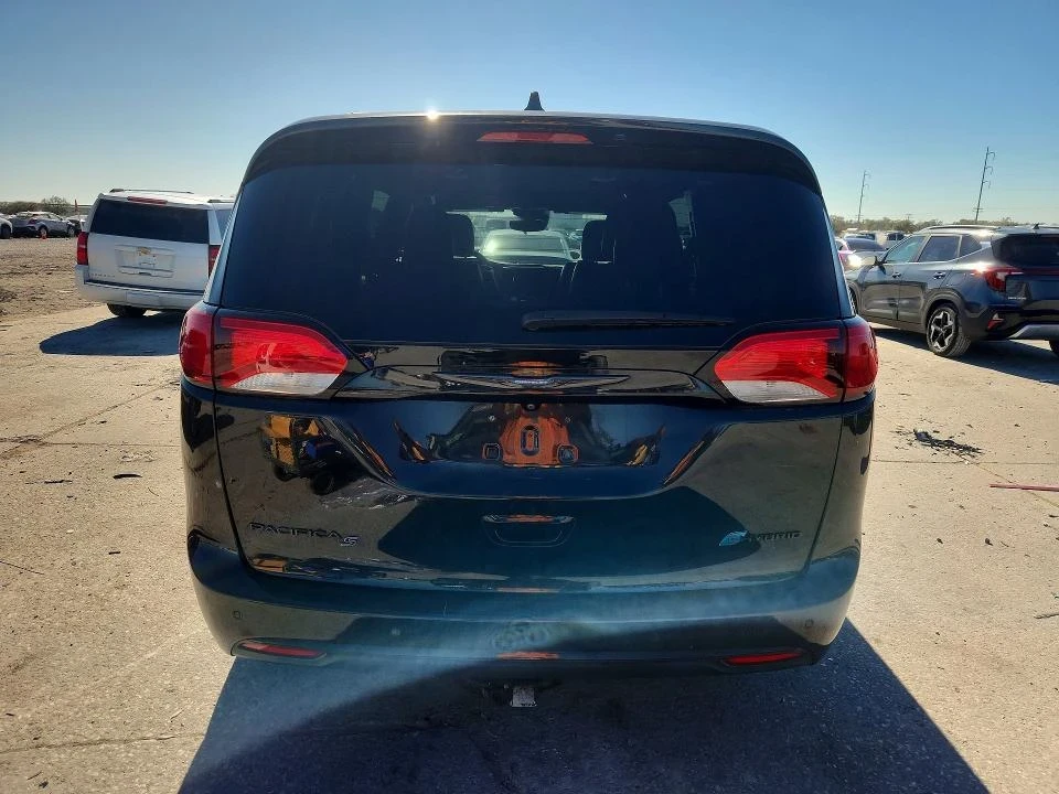 Chrysler Pacifica Plug-in hybrid Limited S, снимка 6 - Автомобили и джипове - 53715522