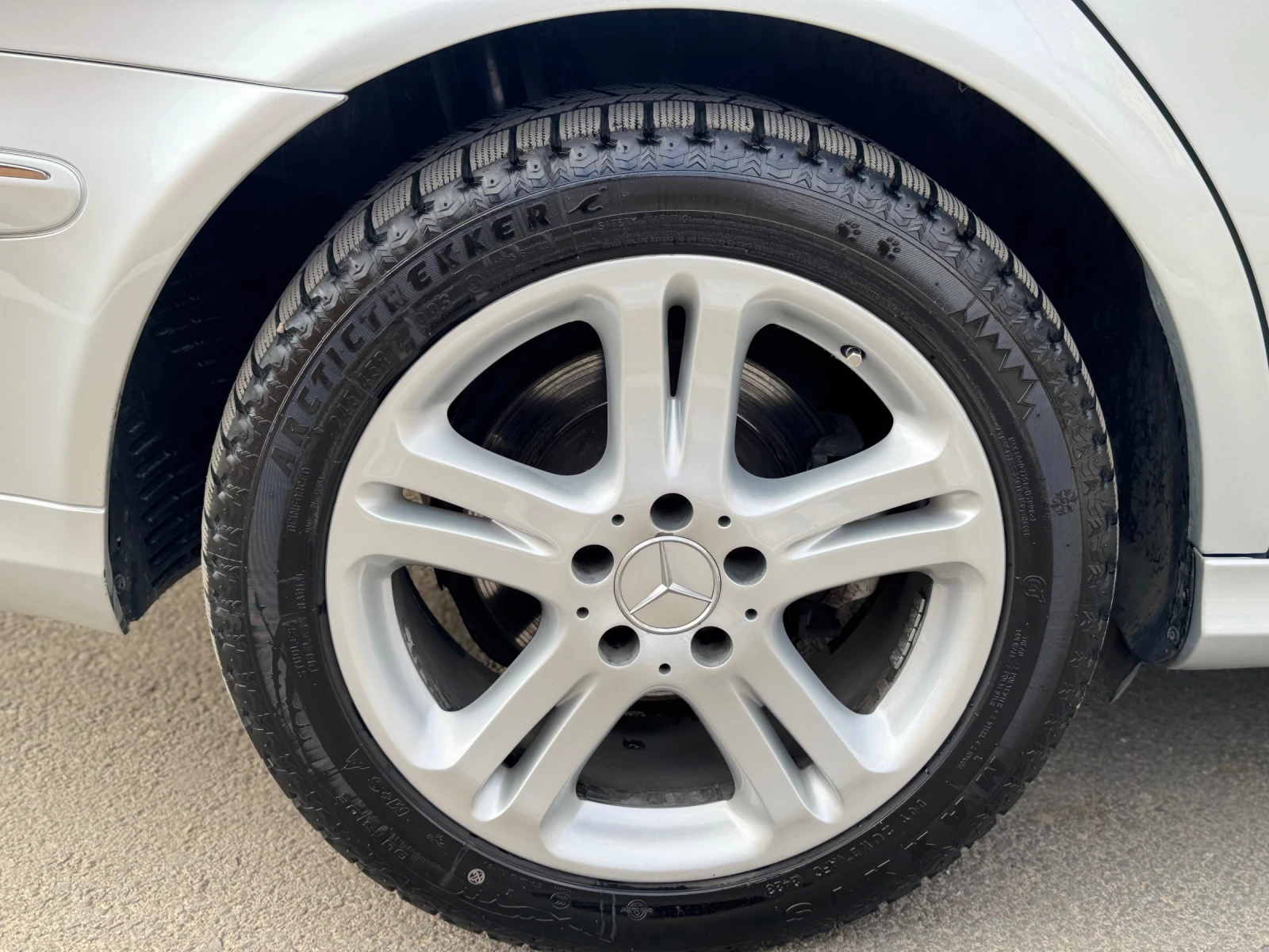 Mercedes-Benz E 320, снимка 10 - Автомобили и джипове - 53779434