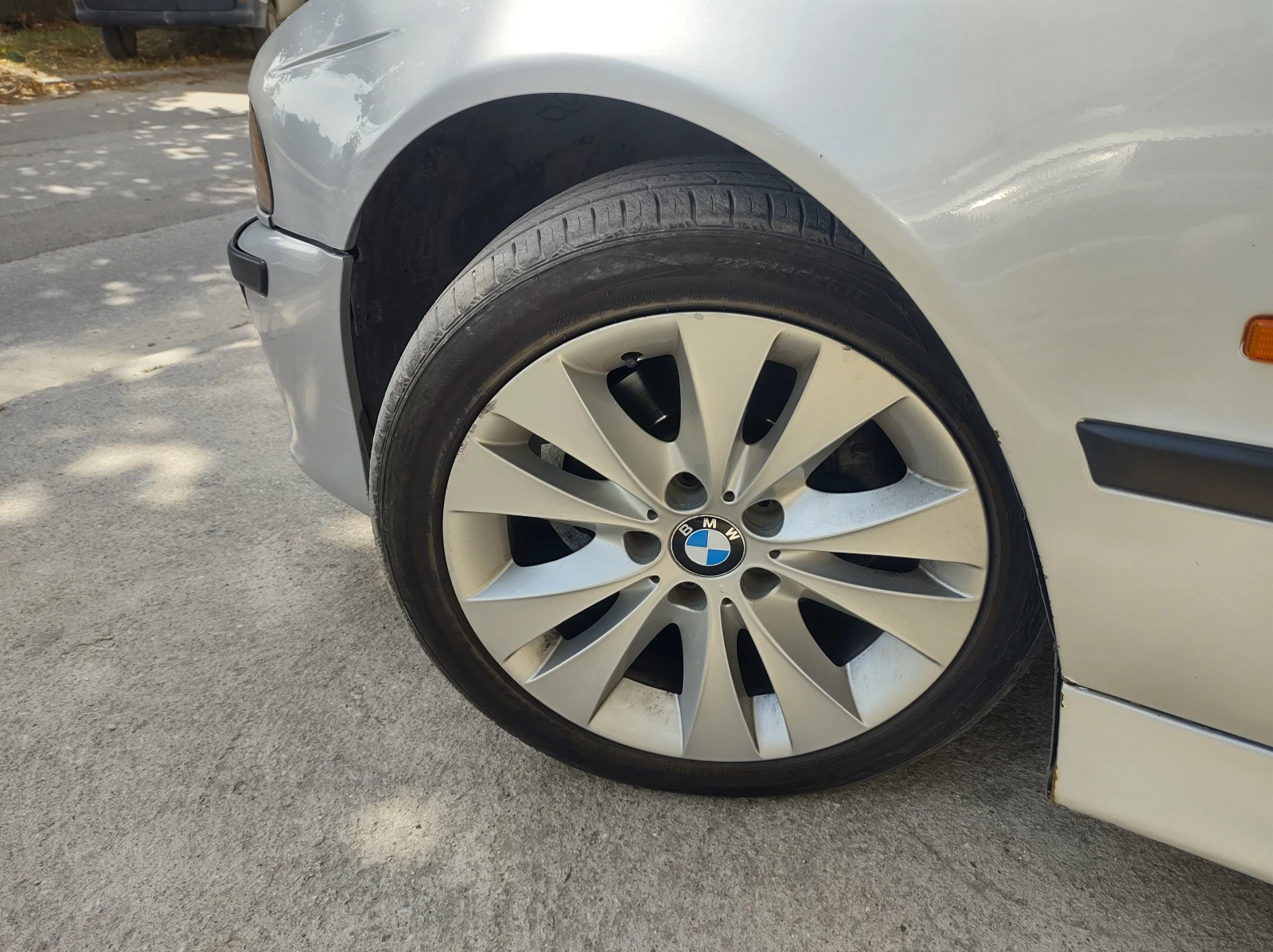 BMW 525 D, снимка 3 - Автомобили и джипове - 53947309