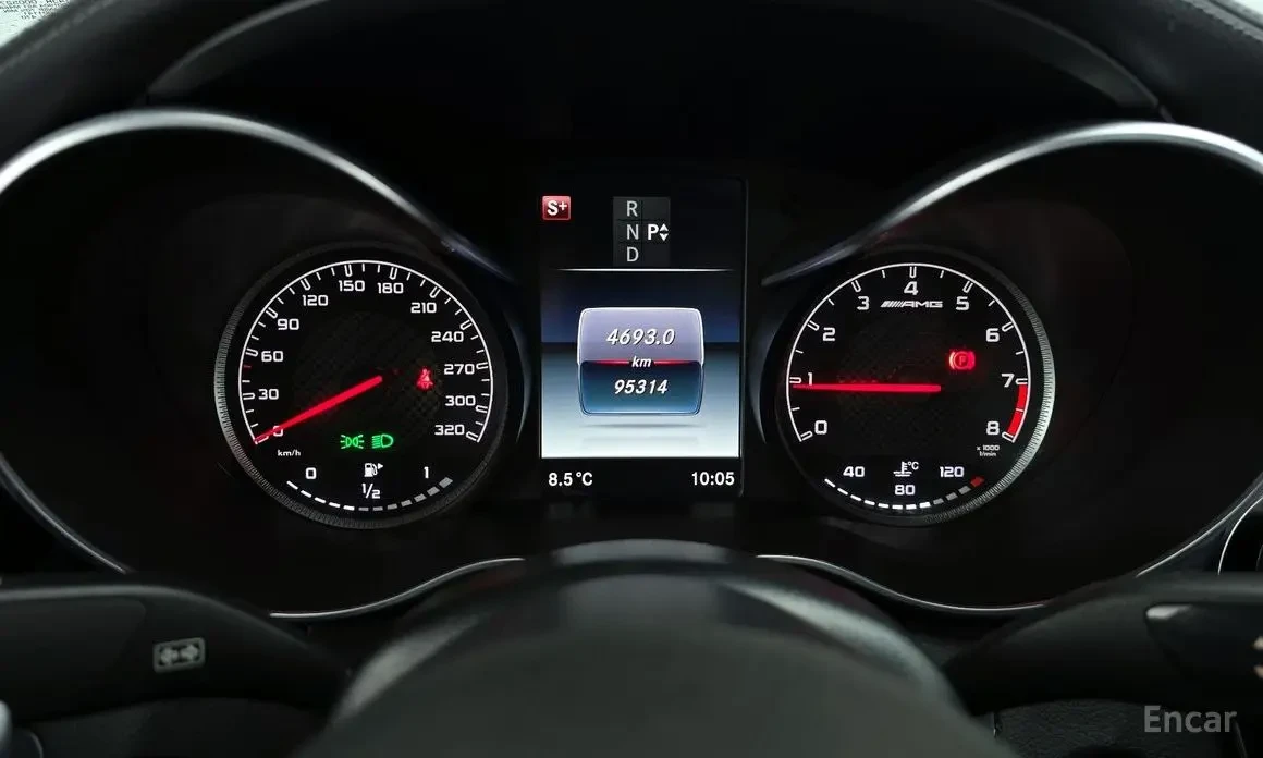 Mercedes-Benz C 63 AMG S* BURMASTER* KEYLESS GO* PANO* HEAD-UP* 360* КРАЙ, снимка 8 - Автомобили и джипове - 54170018