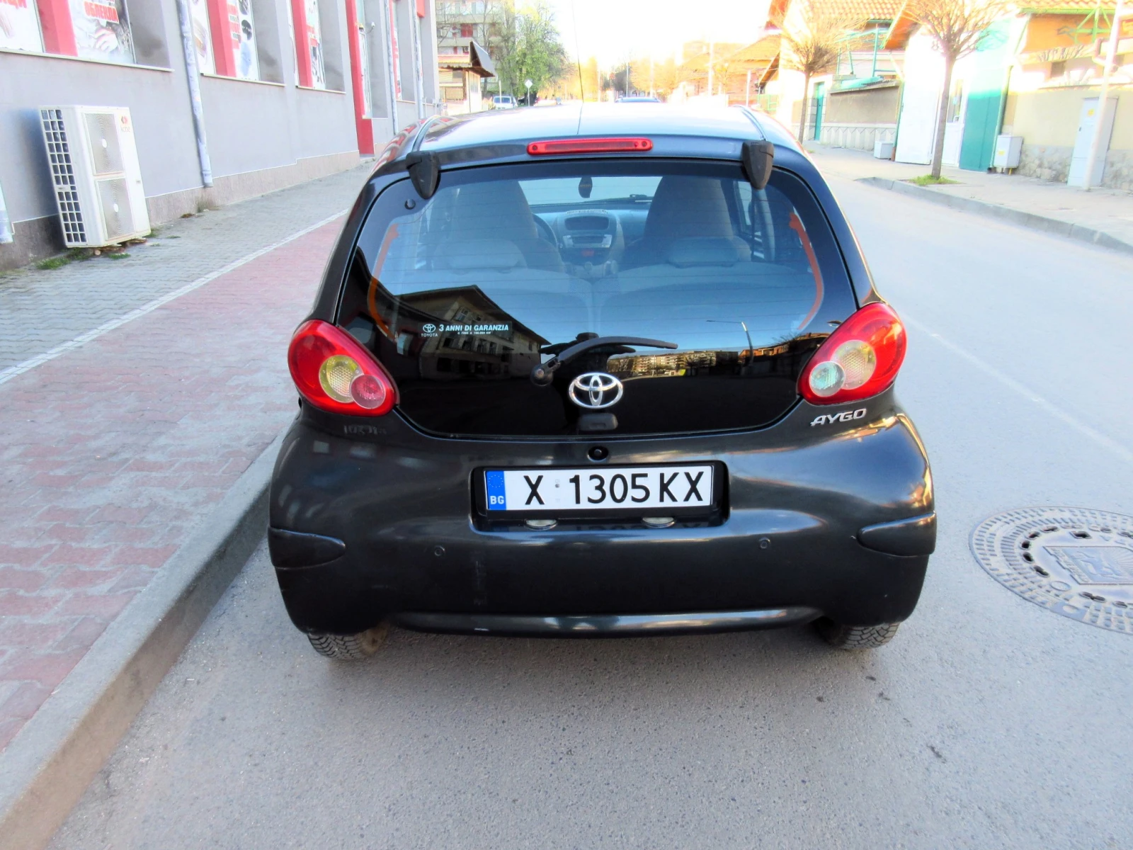 Toyota Aygo 1.0i, снимка 4 - Автомобили и джипове - 54394553