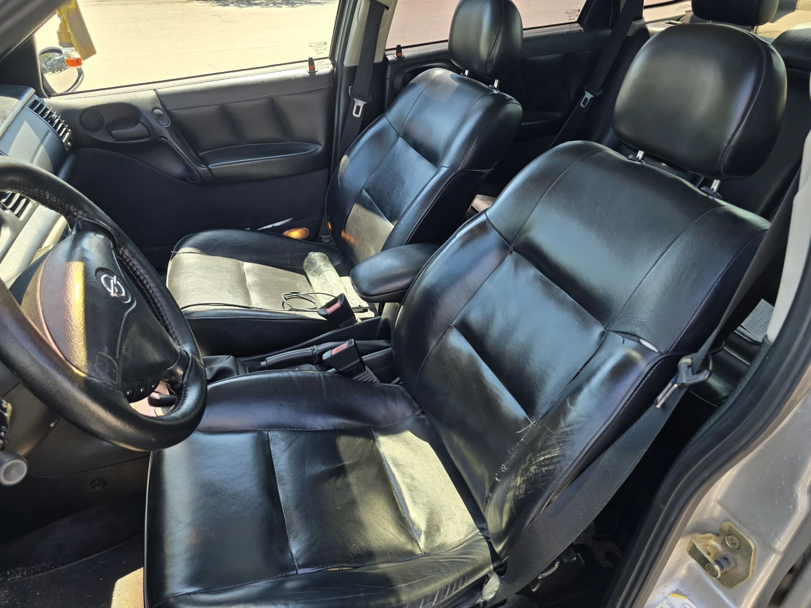 Opel Vectra 2.0i, снимка 13 - Автомобили и джипове - 54441454