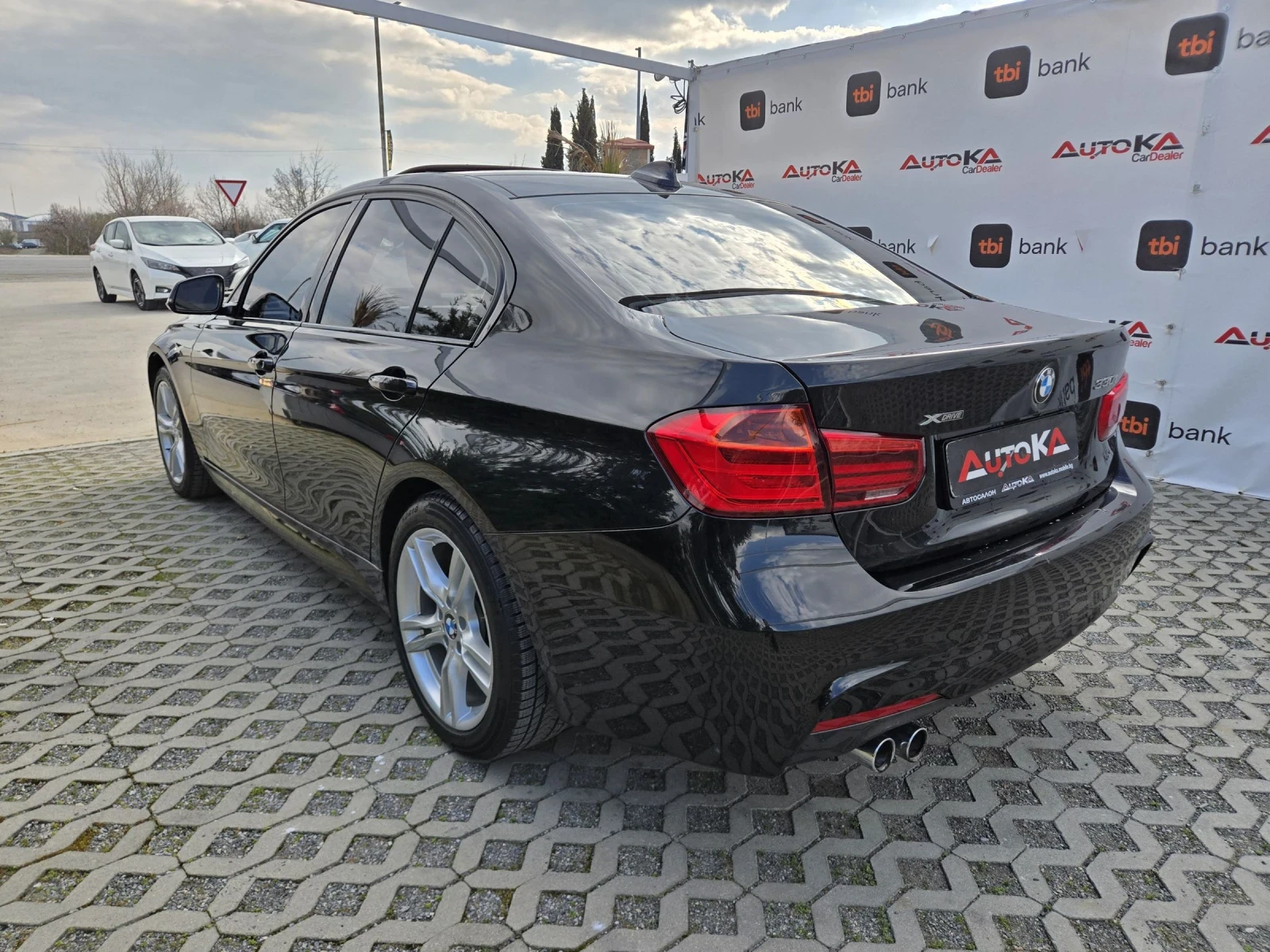 BMW 330 252kc/M SPORT PACKAGE/xDrive/155.000km/CAMERA | Mobile.bg � ����������� 5