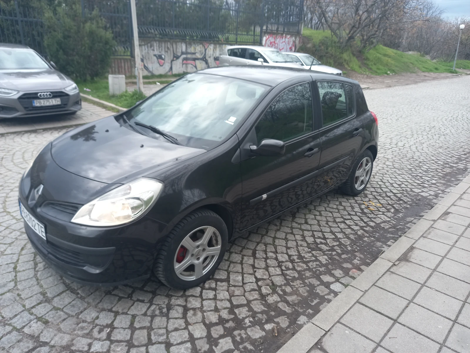 Renault Clio 1.2 75, снимка 6 - Автомобили и джипове - 54608468