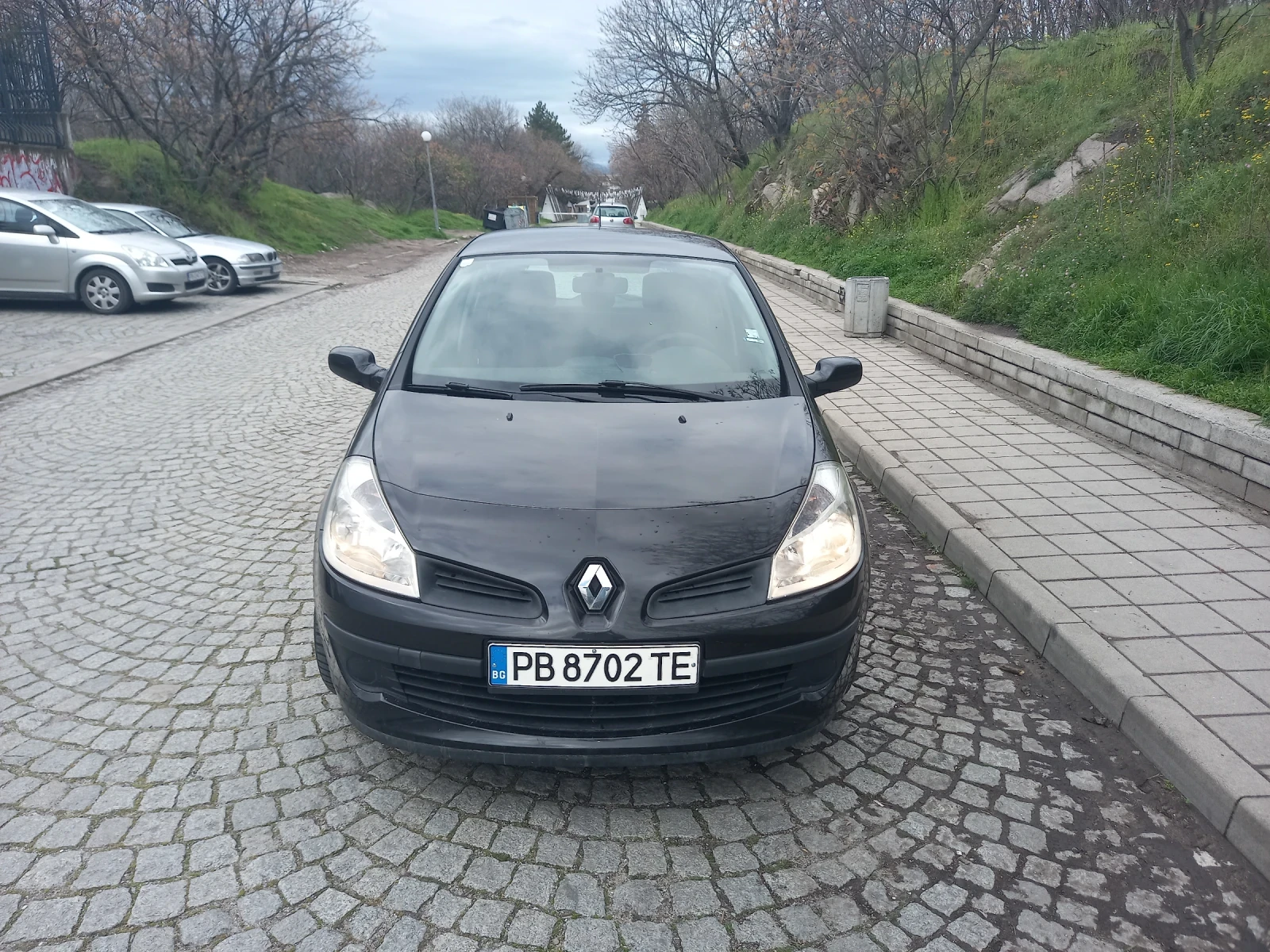 Renault Clio 1.2 75, снимка 3 - Автомобили и джипове - 54608468