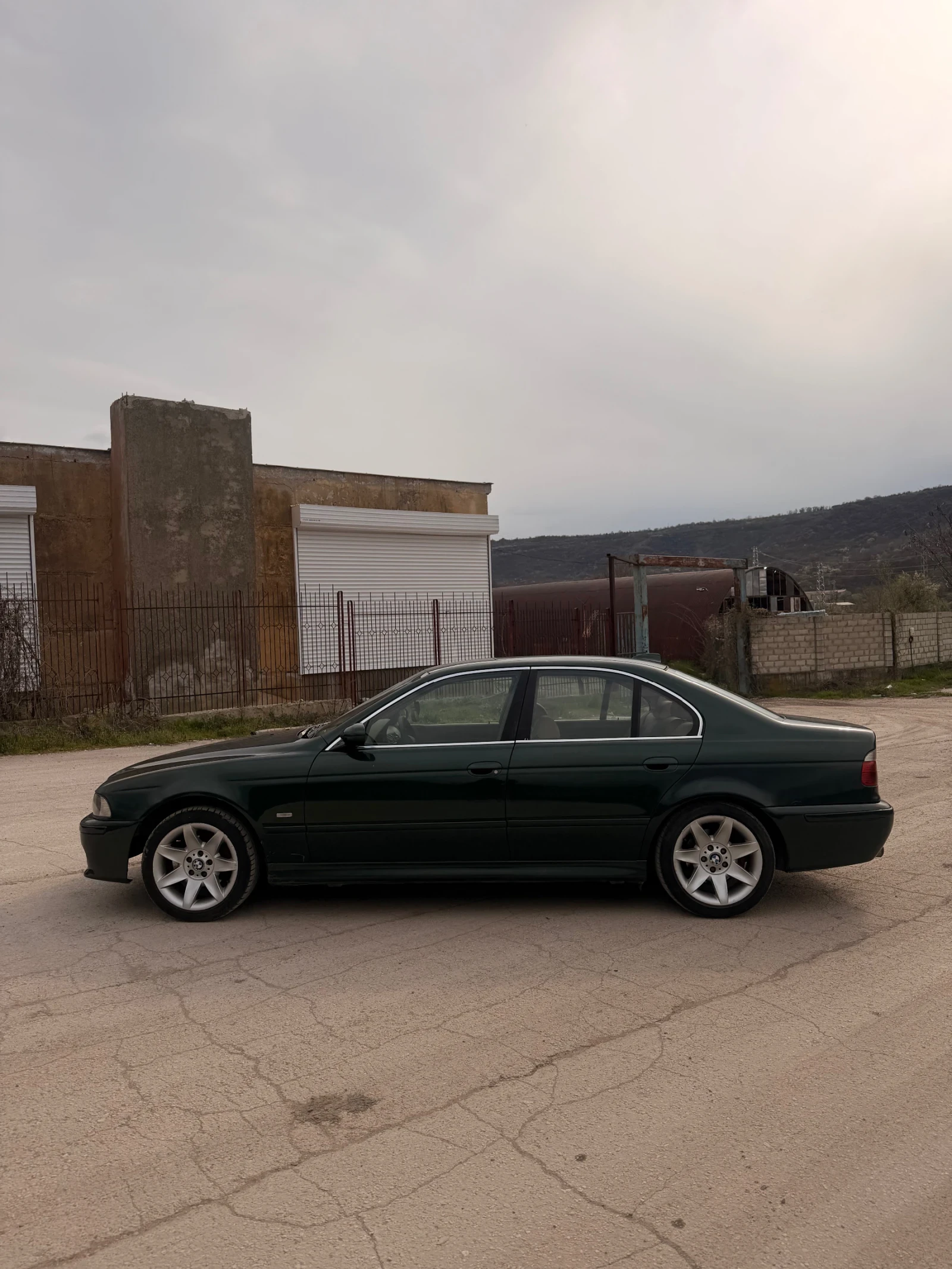 BMW 525 FULL M PACKAGE M57, снимка 10 - Автомобили и джипове - 54637066