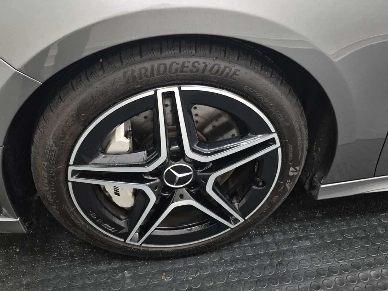 Mercedes-Benz A 35  AMG| ALCANTARA| AMBIENT| PANO| 2 КЛЮЧА| , снимка 7 - Автомобили и джипове - 54651115