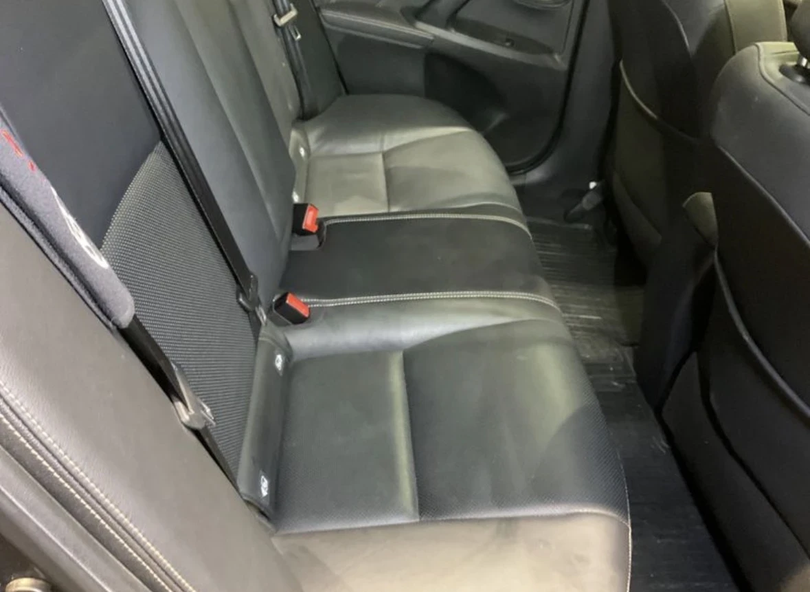 Toyota Avensis 2.0D-4D 143кс* LUXURY* FULL* ПЕРФЕКТЕН* , снимка 13 - Автомобили и джипове - 55229856