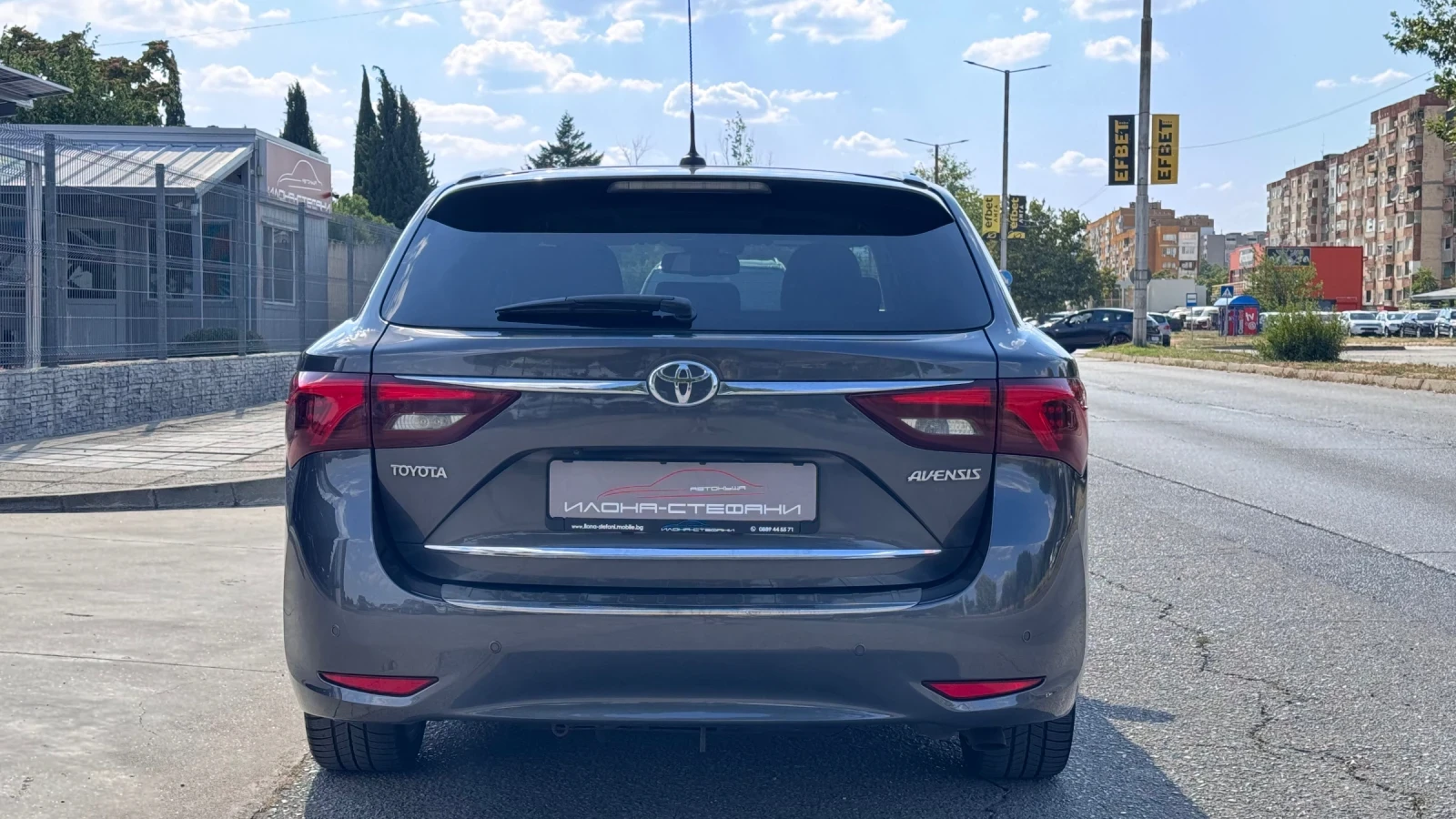 Toyota Avensis 2.0D-4D 143кс* LUXURY* FULL* ПЕРФЕКТЕН* , снимка 4 - Автомобили и джипове - 55229856