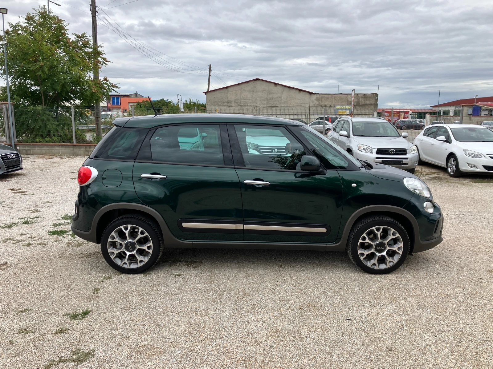Fiat 500L 1.3 M-jet, снимка 8 - Автомобили и джипове - 55615669