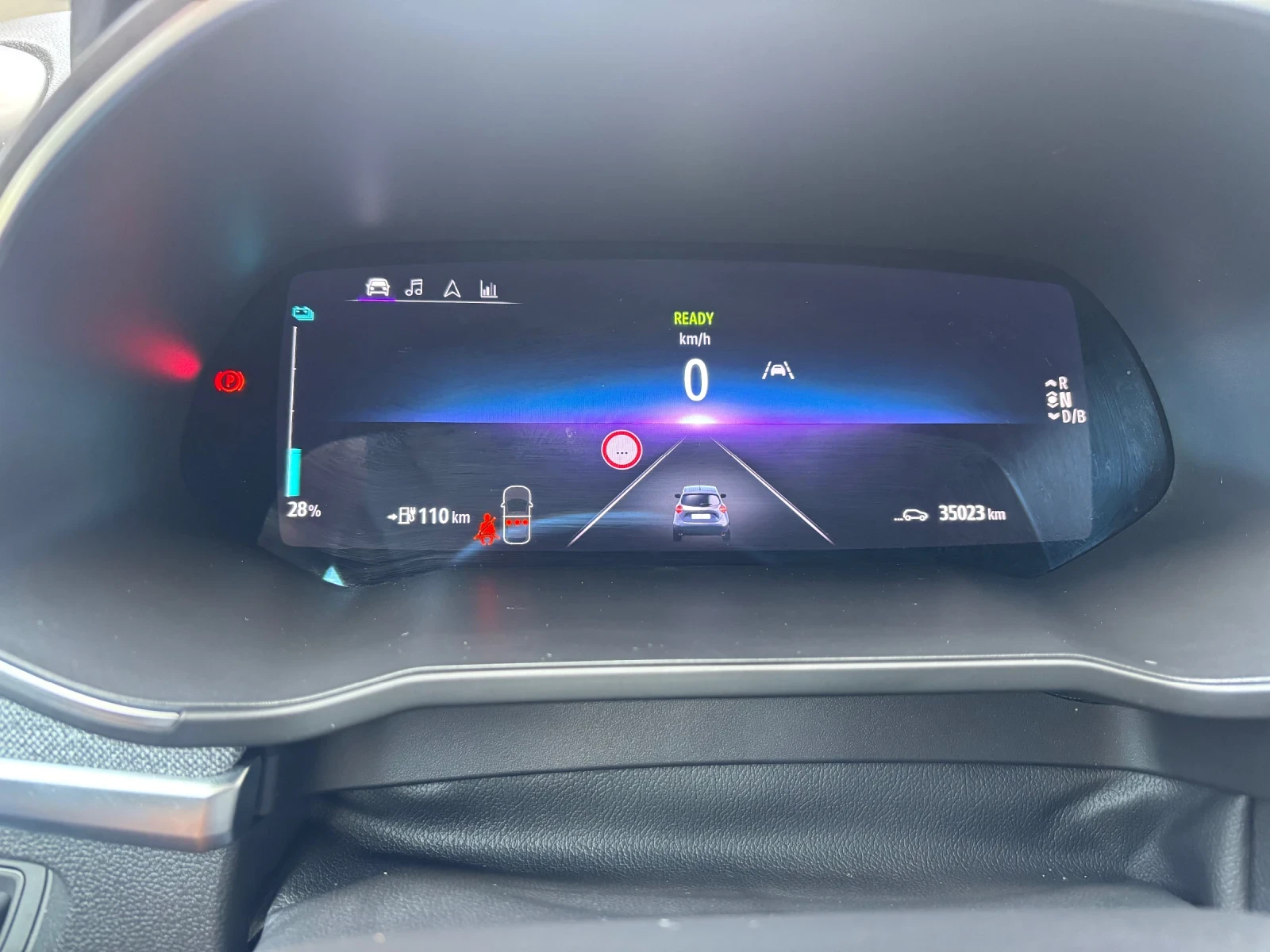 Renault Zoe R 110 , снимка 14 - Автомобили и джипове - 55853805