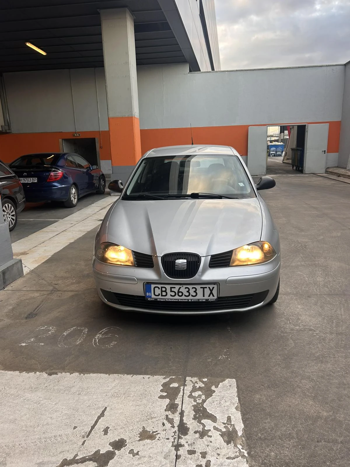 Seat Ibiza, снимка 4 - Автомобили и джипове - 56309171
