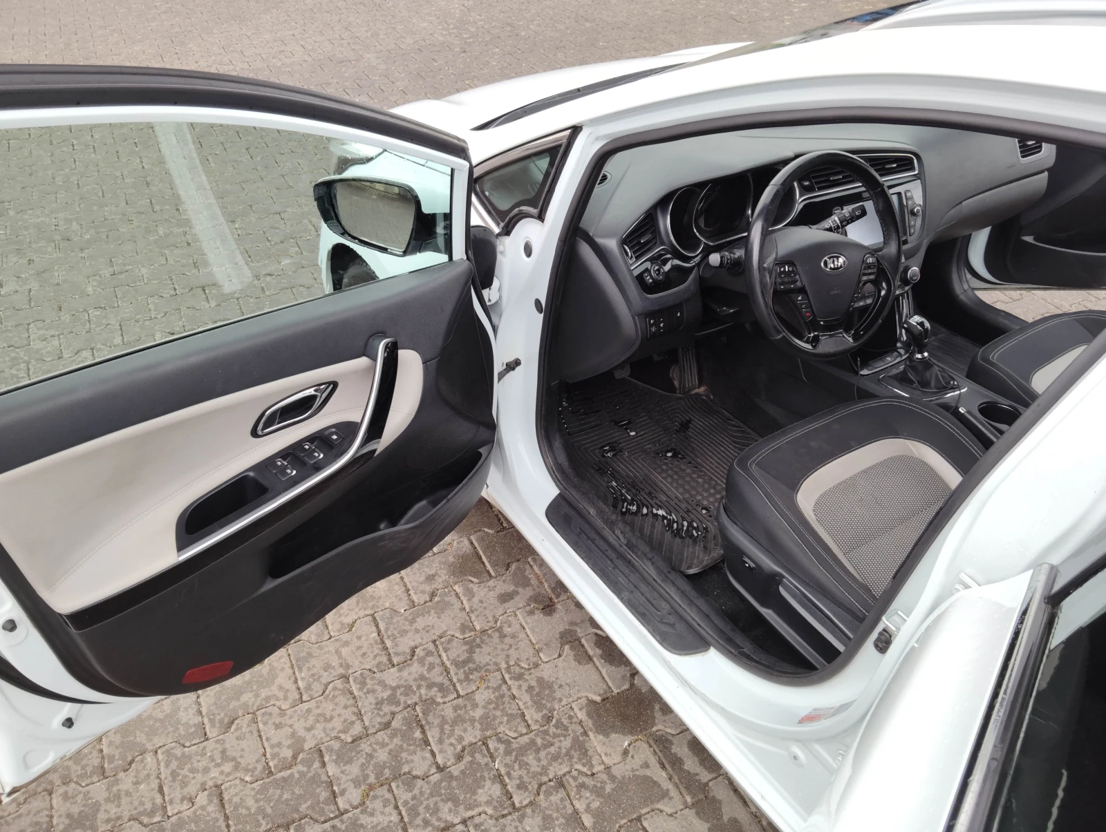 Kia Ceed, снимка 10 - Автомобили и джипове - 56418963