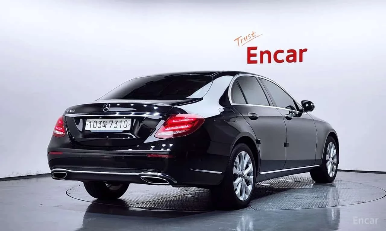 Mercedes-Benz E 300 * Exclusive * ��������� * 360 * HEAD UP *  | Mobile.bg � ����������� 2