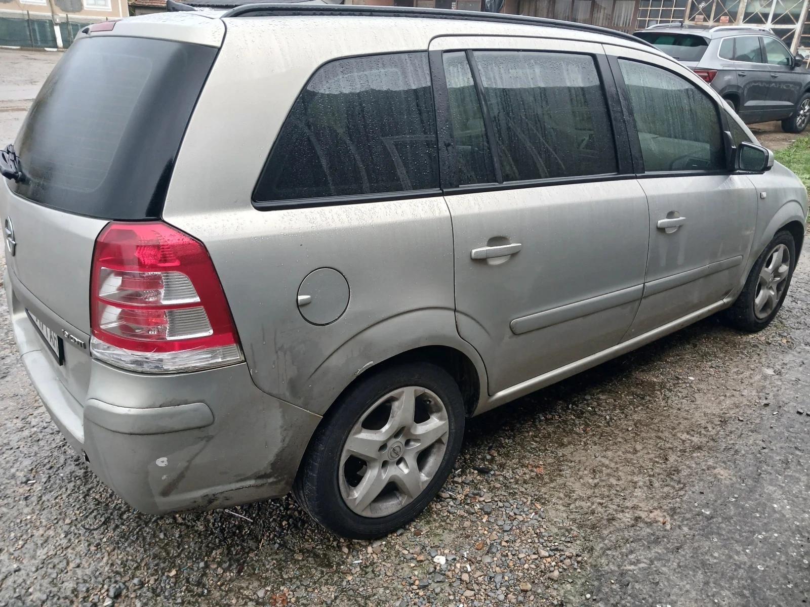 Opel Zafira, снимка 3 - Автомобили и джипове - 56706888