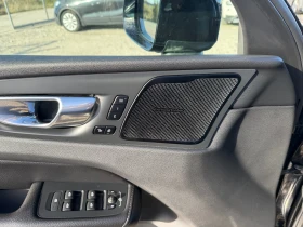 Volvo XC60 B4 AWD INSCRIPTION, снимка 11